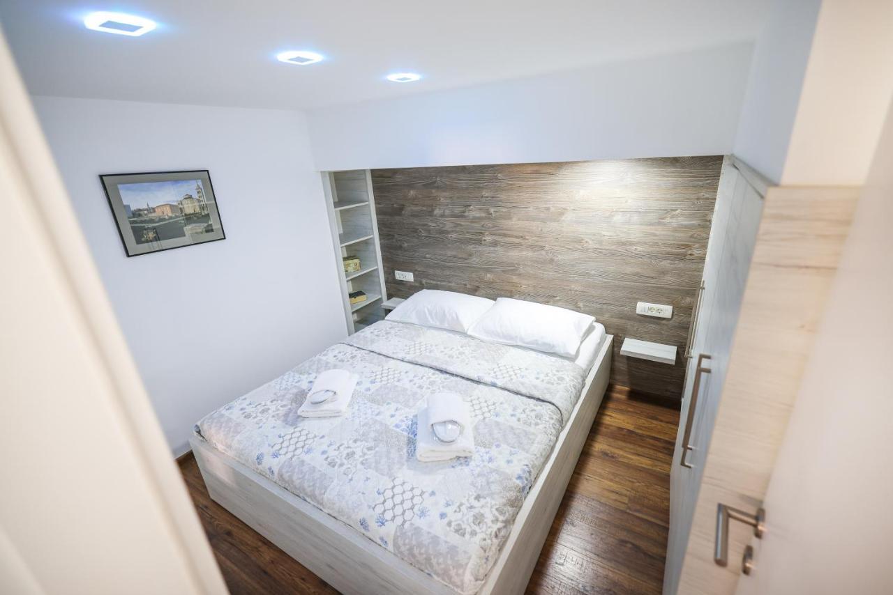 2R Appartement Zadar Buitenkant foto